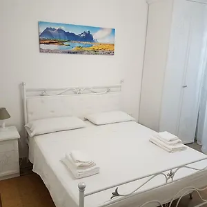 Central 2*, Milazzo Italia